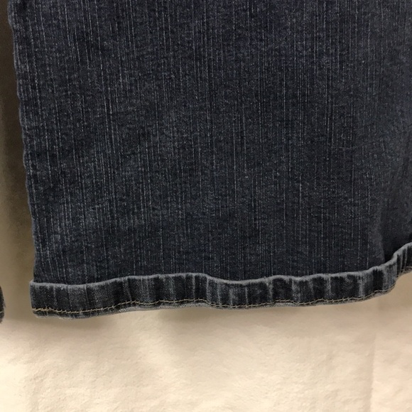 Lee Women’s Plus Size Jeans 22W/Med EUC - Picture 3 of 14